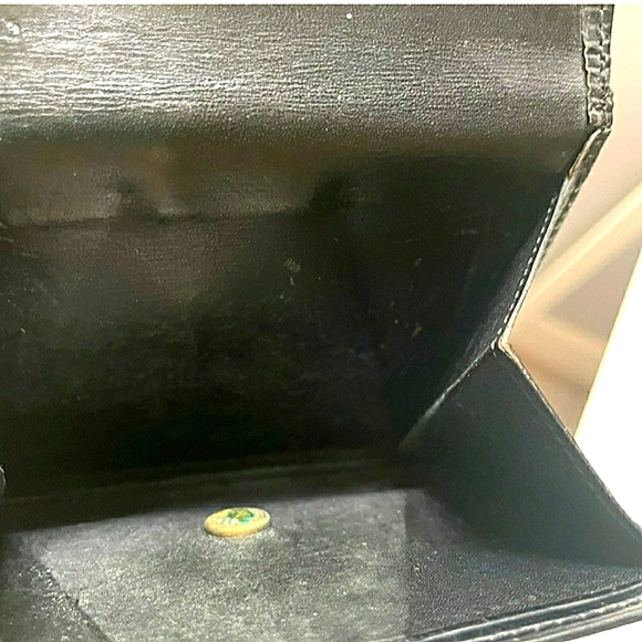 LOUIS VUITTON Elise compact wallet in black Epi leather. Date code MI0923. GUC - Picture 7 of 12